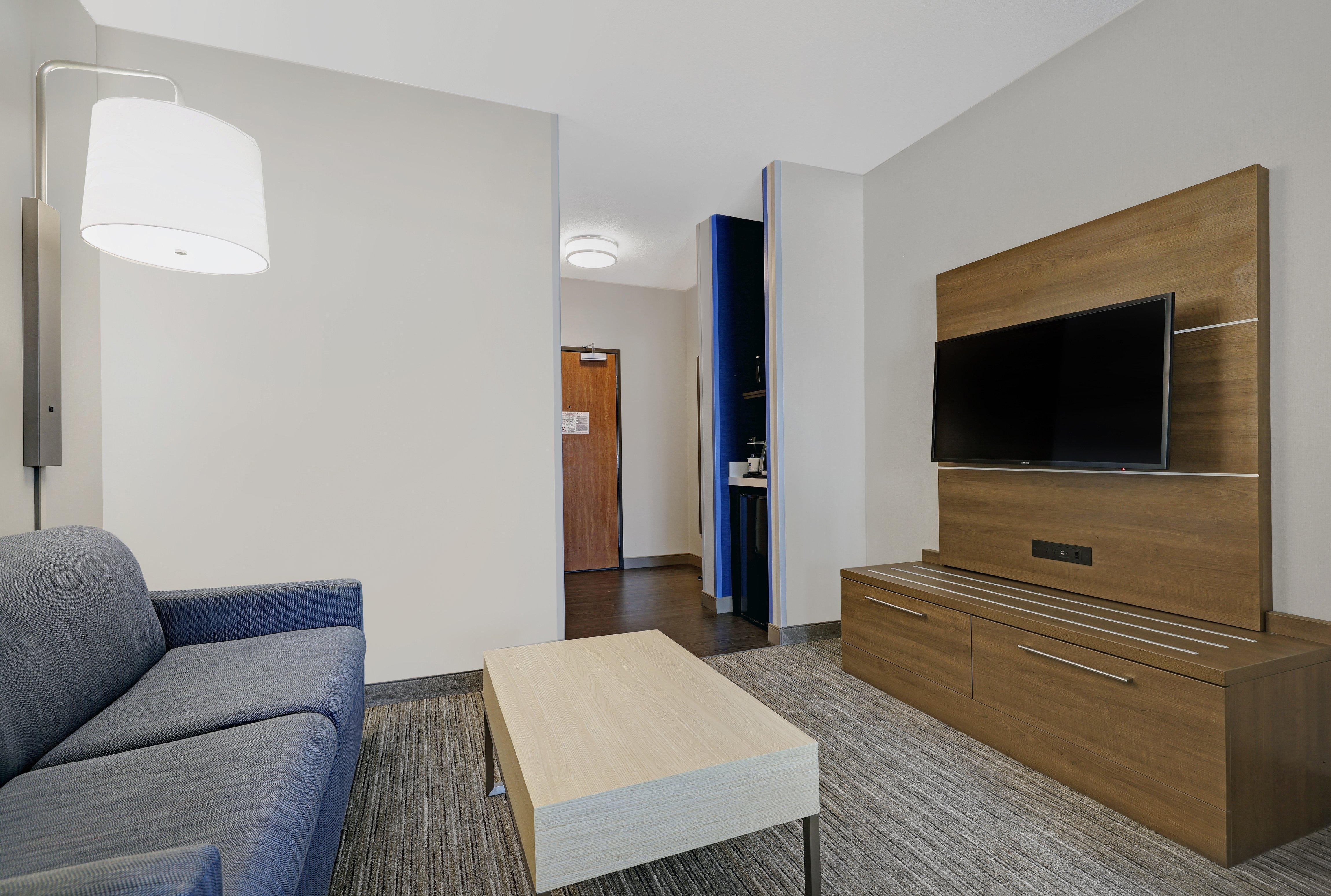 Holiday Inn Express Newport By Ihg Esterno foto