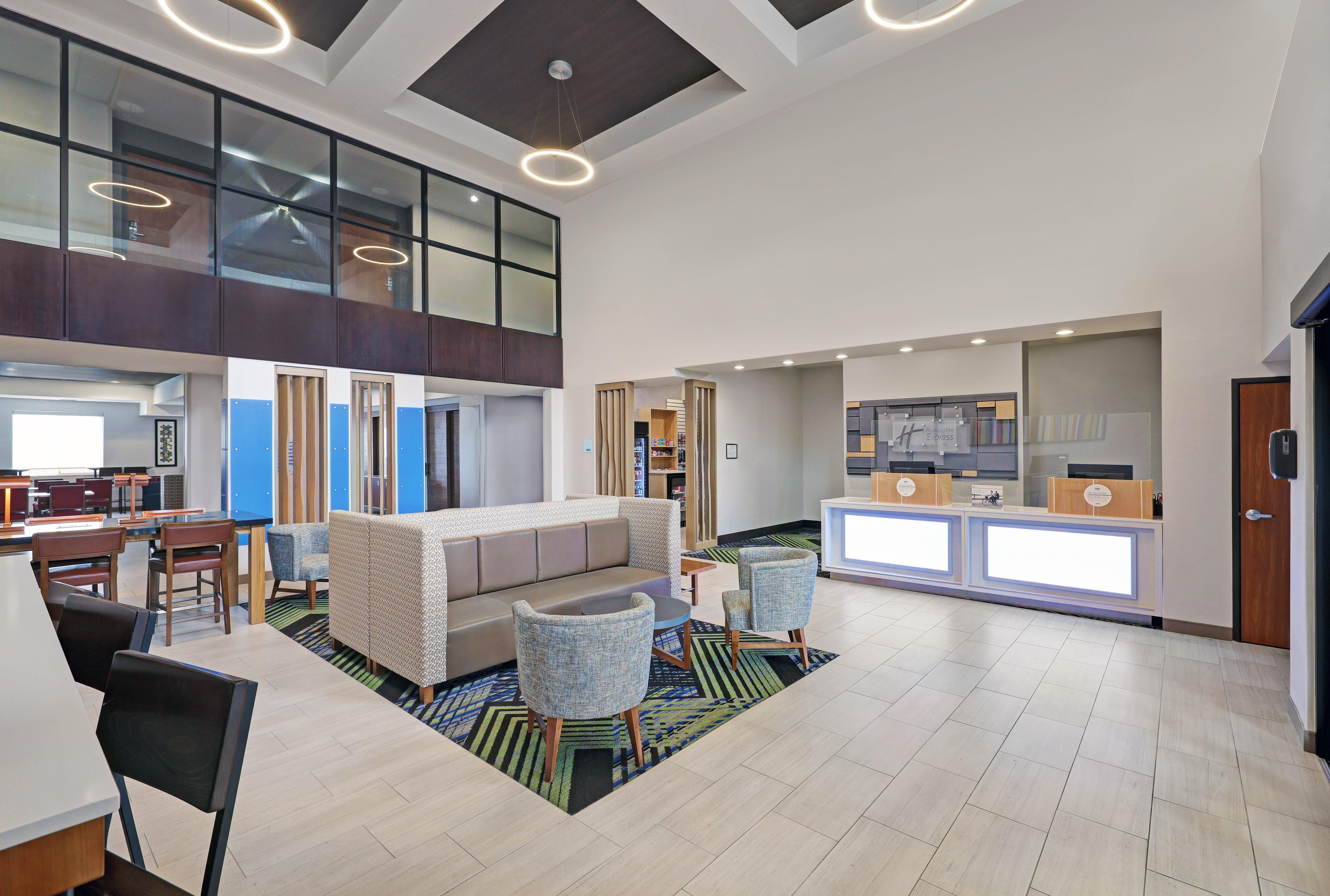Holiday Inn Express Newport By Ihg Esterno foto