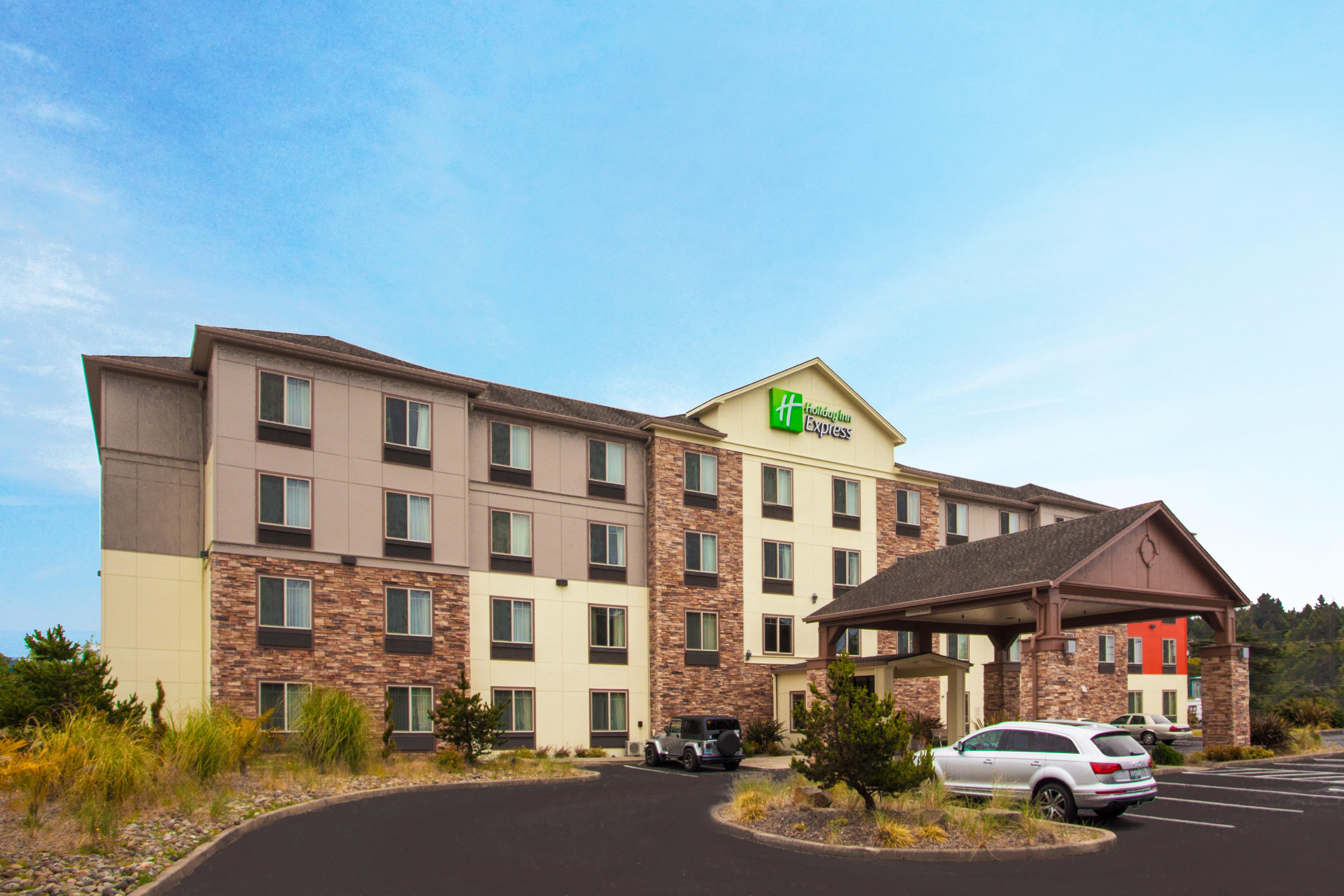 Holiday Inn Express Newport By Ihg Esterno foto