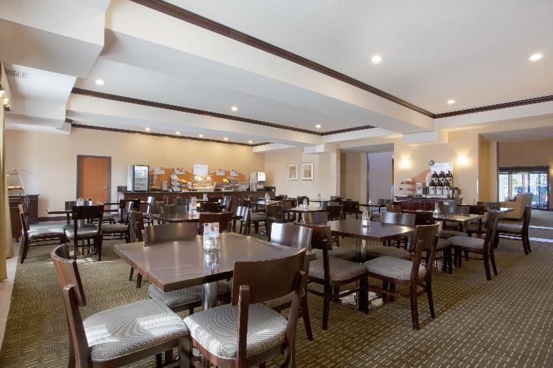 Holiday Inn Express Newport By Ihg Esterno foto